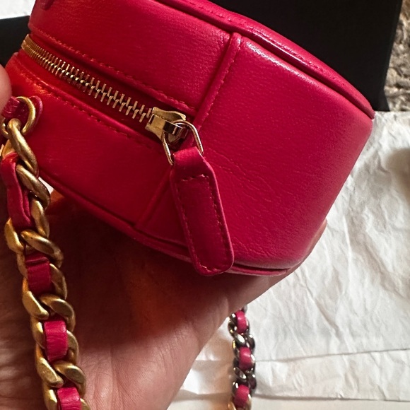 CHANEL PINK ROUND 19 - Picture 11 of 16